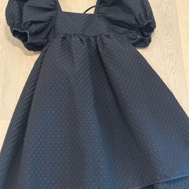 세실리에 반센 블랙 원피스 반팔 미니 틸드 드레스 tilde dress