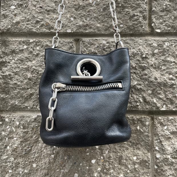 [OS] Alexander Wang 리엇 크로스백