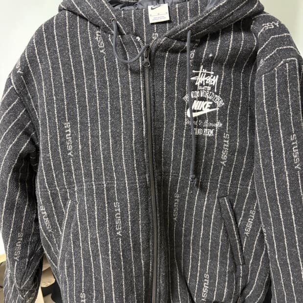 스투시X나이키 콜라보 후드자켓