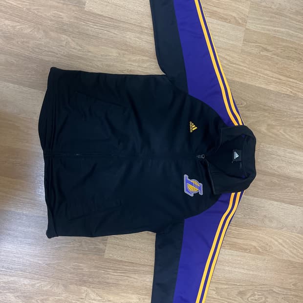 LA 레이커스 저지