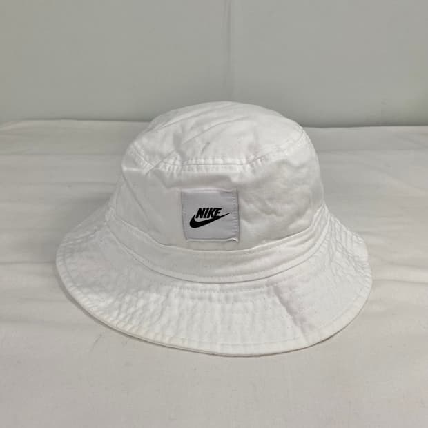 나이키 nsw 퓨추라 화이트 버킷햇 벙거지