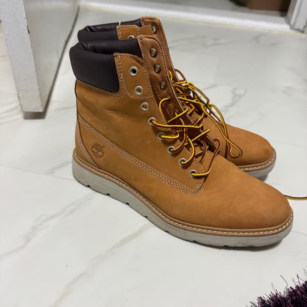 팀버랜드 6인치 부츠 250 (240~250 허용)