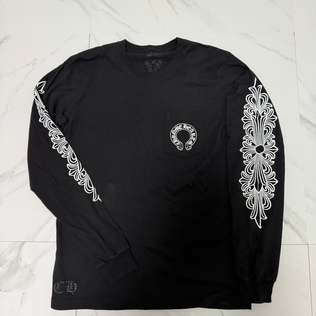 신형 크롬하츠 홀스슈 플로랄 롱슬리브 OG 신세계택