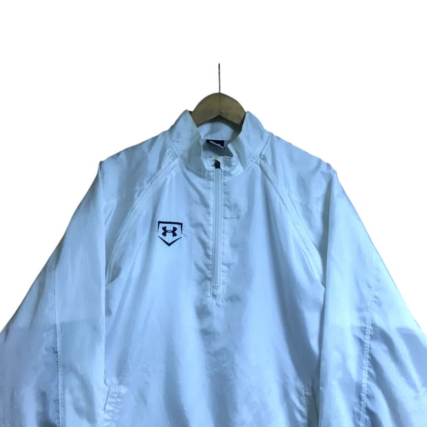 언더아머 일제 아노락 흰색 바람막이