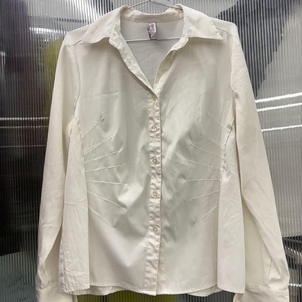 웨이스트 턱 화이트 셔츠