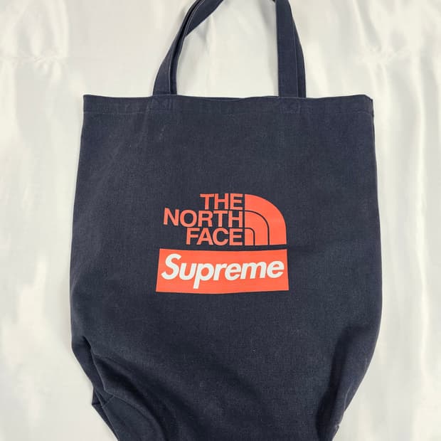 슈프림노스페이스에코백