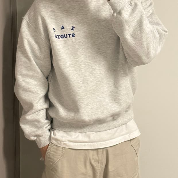 IAB 아이앱 스튜디오 그레이 맨투맨 L