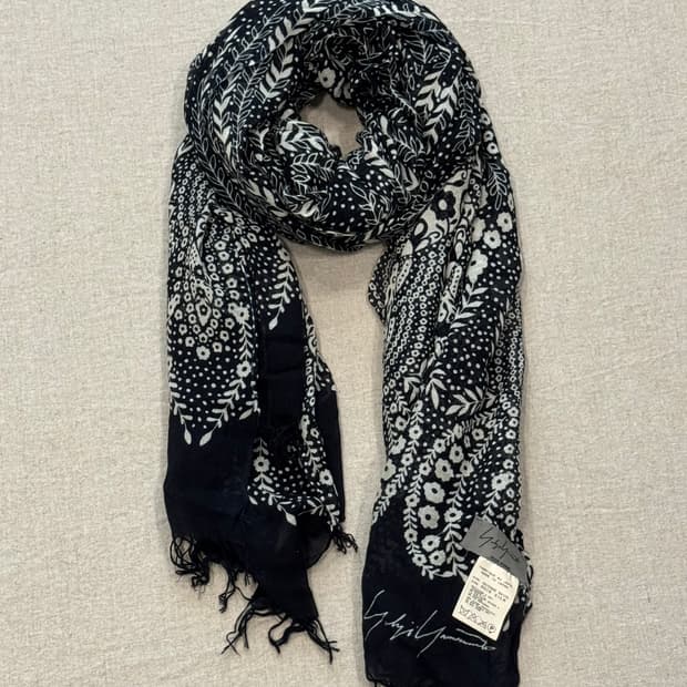 요지야마모토 뿌르옴므 레이온 실크 머플러