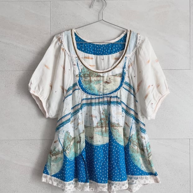 동화 무드 레이스 도트 블라우스