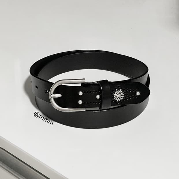 [Unisex] 플라워 스터드 가죽 벨트