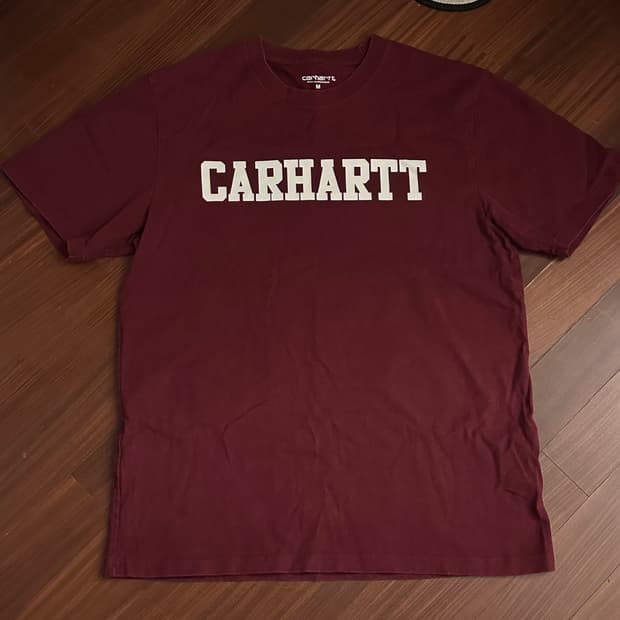 칼하트 버건디 반팔 티셔츠