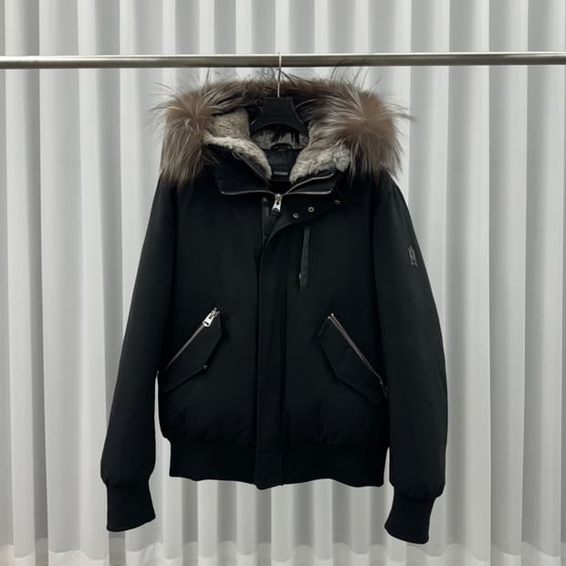 맥케이지 실버퍼 봄버 숏패딩
42 