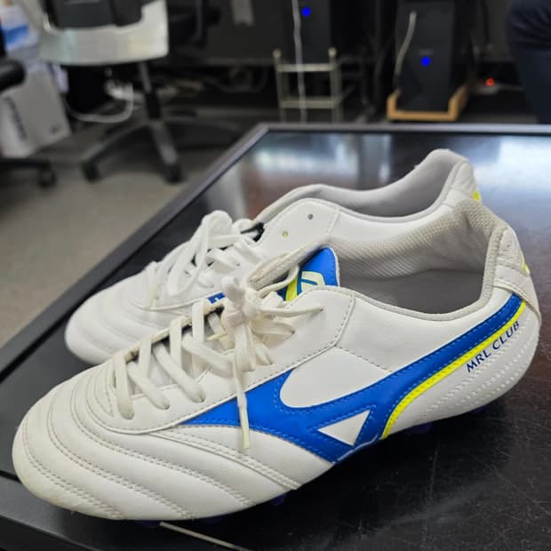 [260] 미즈노 MRL CLUB 축구화