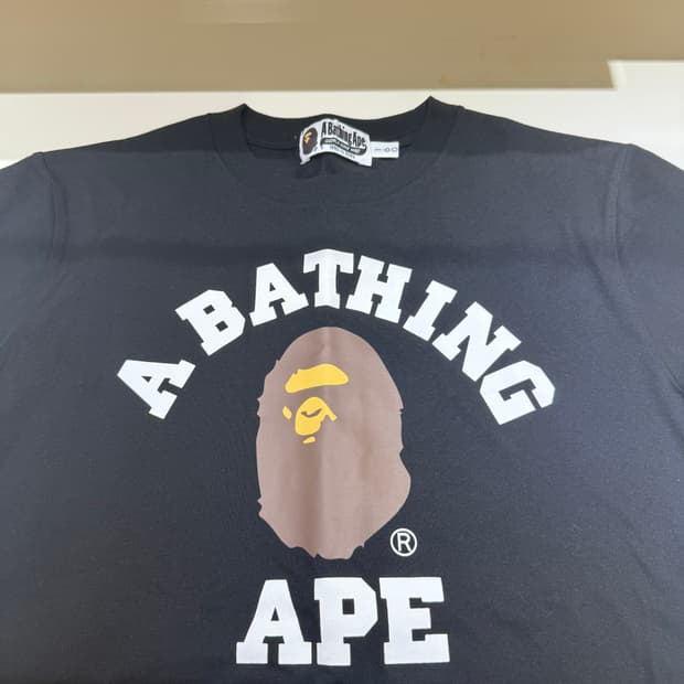 베이프 기본 컬리지 반팔티 블랙