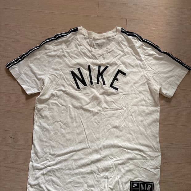 나이키 반팔티 XL