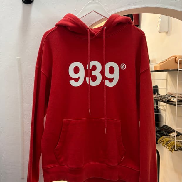 아카이브볼드 939 레드후드티