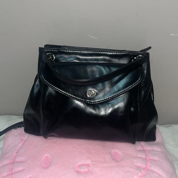 (공홈품절o̴̶̷̥᷅⌓o̴̶̷᷄)아이당클럽 미니 체인백 블랙(+더스트백♡