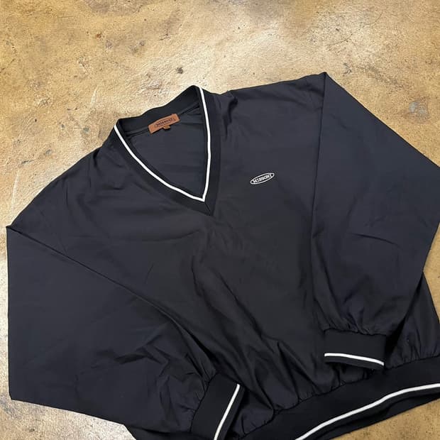 [정품/100] 미쏘니 블랙 V넥 풀오버 바람막이 b16