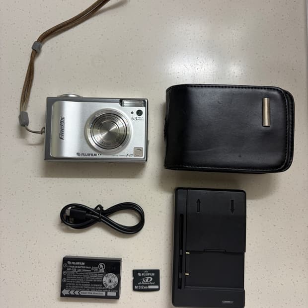 후지필름 FinePix F10 디카 풀세트
