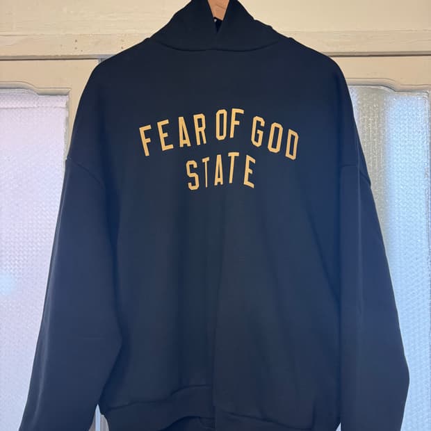 피오갓 에센셜 후드(새상품)M사이즈 팝니다