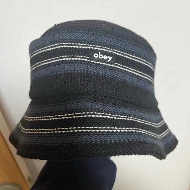 obey 니트버킷햇