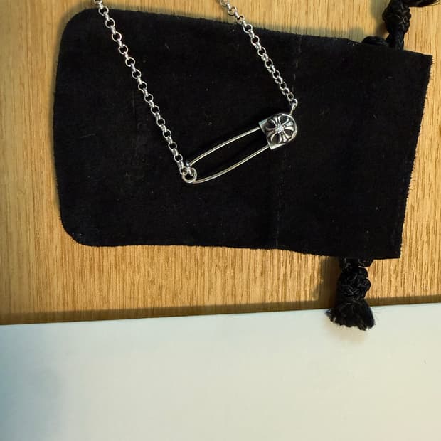 새상품 Chromehearts 크롬하츠 세이프티핀 목걸이 다이아
