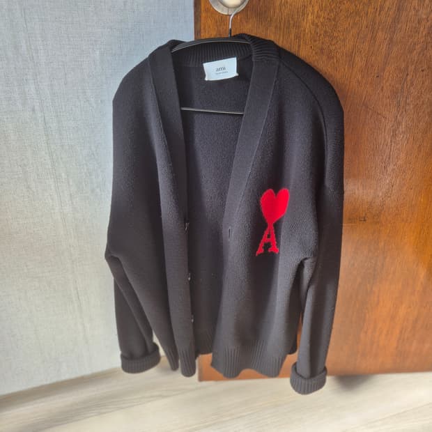 아미 빅 하트 가디건 블랙 라지 우영미 송지오옴므 타임 시스템옴므 솔리드