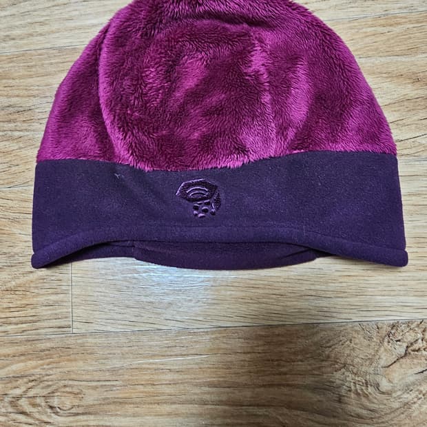 마운틴하드웨어 니트 캡 비니