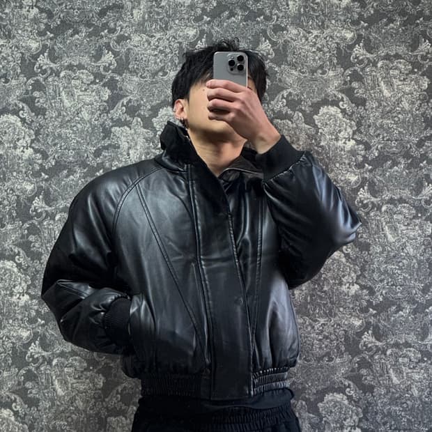 하이넥 푸퍼 비건레더 패딩