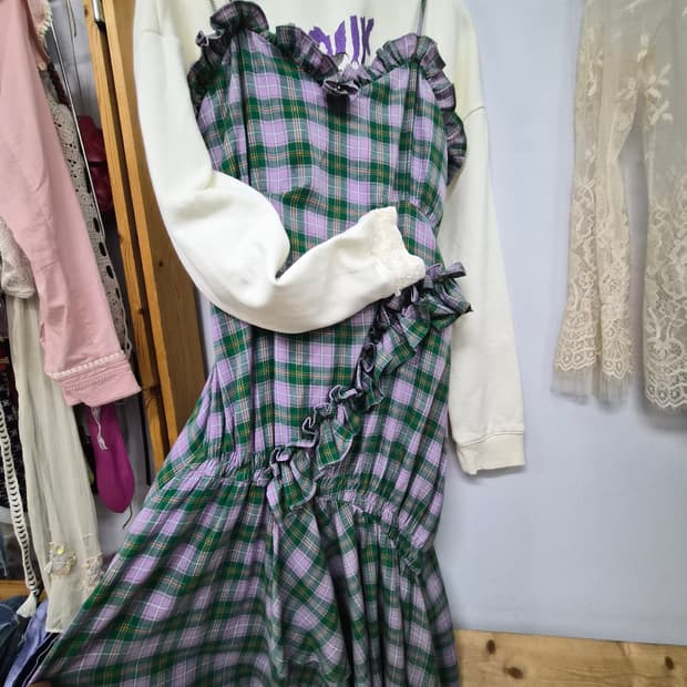 올리브데 올리브 언발 프릴 원피스