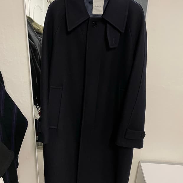 벨리에 맥시 멜톤 울 발마칸 다크네이비