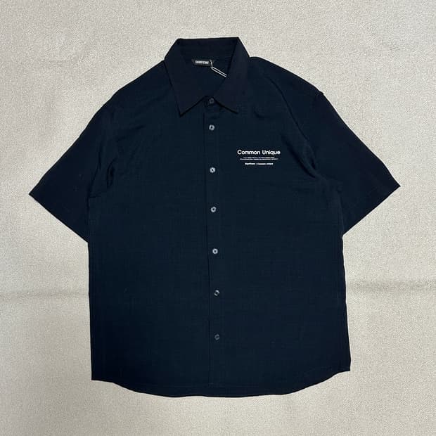 시그니피컨트 오버 워딩 반팔 셔츠