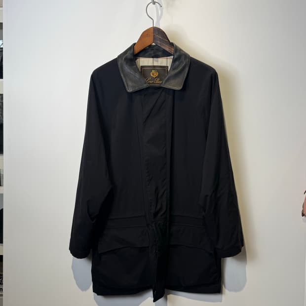 로로피아나 다크네이비 가죽 카라 자켓 