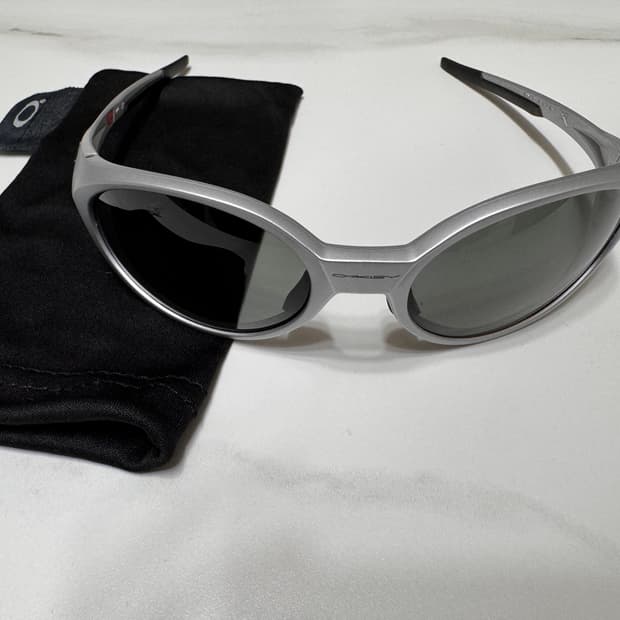 오클리 아이자켓 리덕스 실버 선글라스 정품