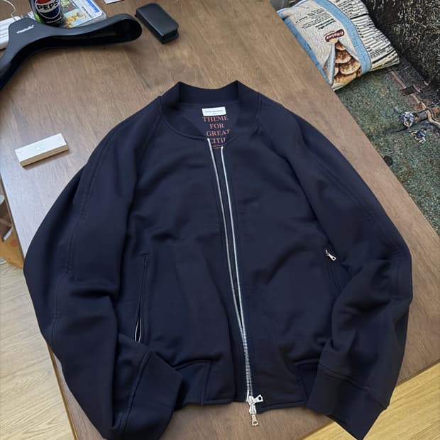 L) 드리스반노튼 great cities 블루종 