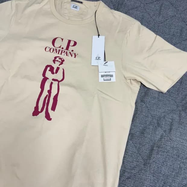 CP컴퍼니 반팔 티셔츠 아이보리 새상품(XL)