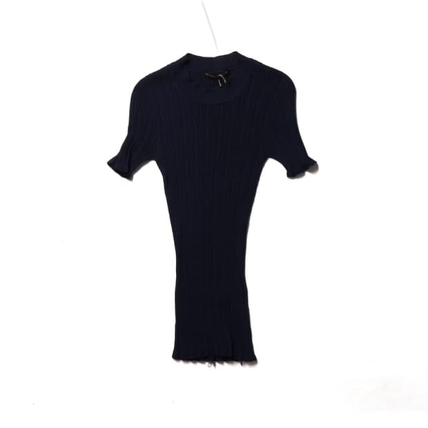 자크뮈스 Jacquemus Rayon Half Sleeve Knit 
