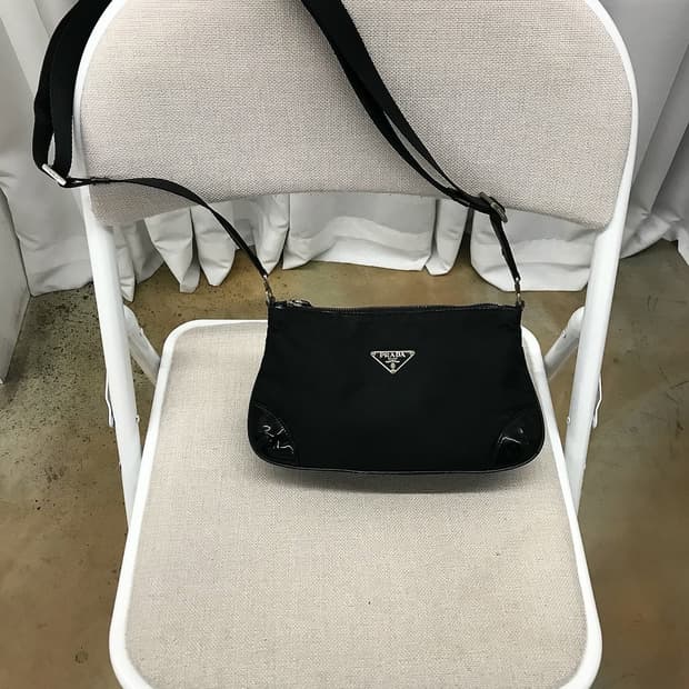프라다 포코노 크로스백 가방