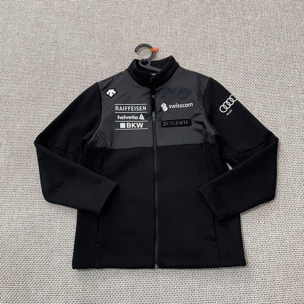 데상트 아우디 스키집업  5633