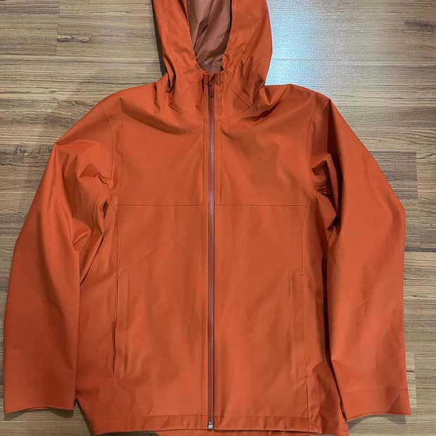 유니클로 바람막이 M