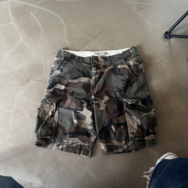 Old Navy Woodland Camo Cargo Shorts