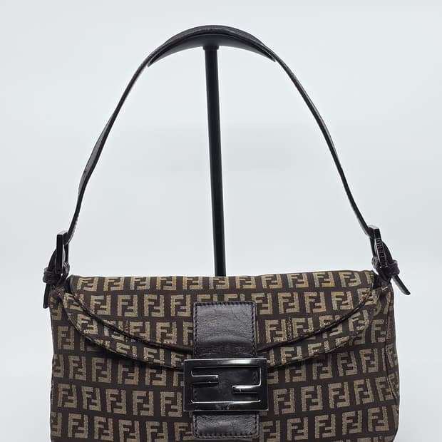 펜디 주카 맘마백 더블플랩