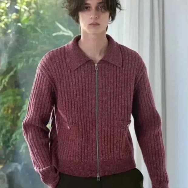 1)웨이비니스 카라 니트 집업