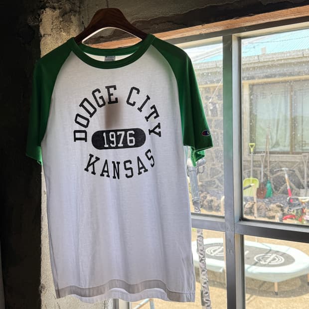 Champion 챔피온 Dodge City Kansas 프린팅 레글런 숏