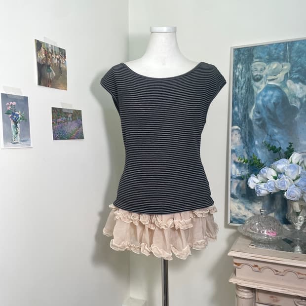 gray black stripe basic slim top