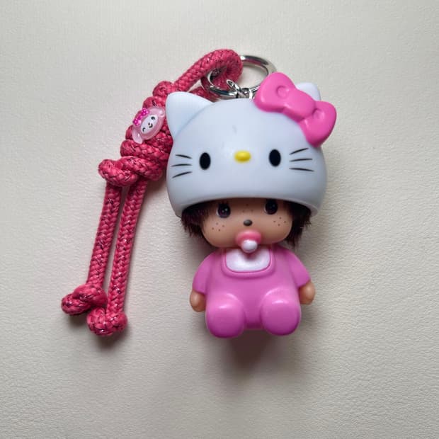 ✨💖헬로키티 헬맷쓴 베베 몬치치 키링(2)