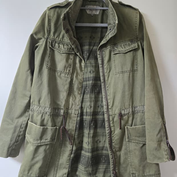 자라 Trafaluc 카키 야상 자켓 S