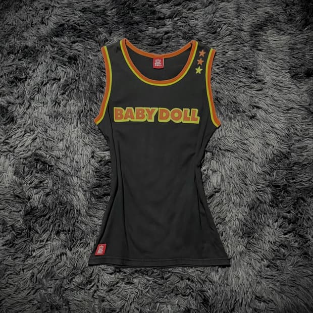 BABY DOLL 크라운 프린팅 레터링 링거 슬리브리스