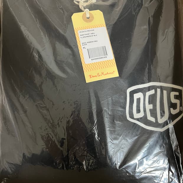 [XL] 데우스 엑스 마키나 서울 크루넥 블랙 새상품