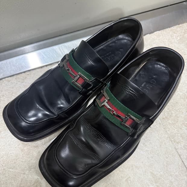 구찌 스퀘어토 로퍼